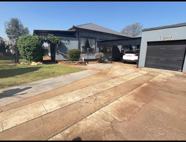 4 BEDROOM HOUSE FOR SALE IN BRENTHURST